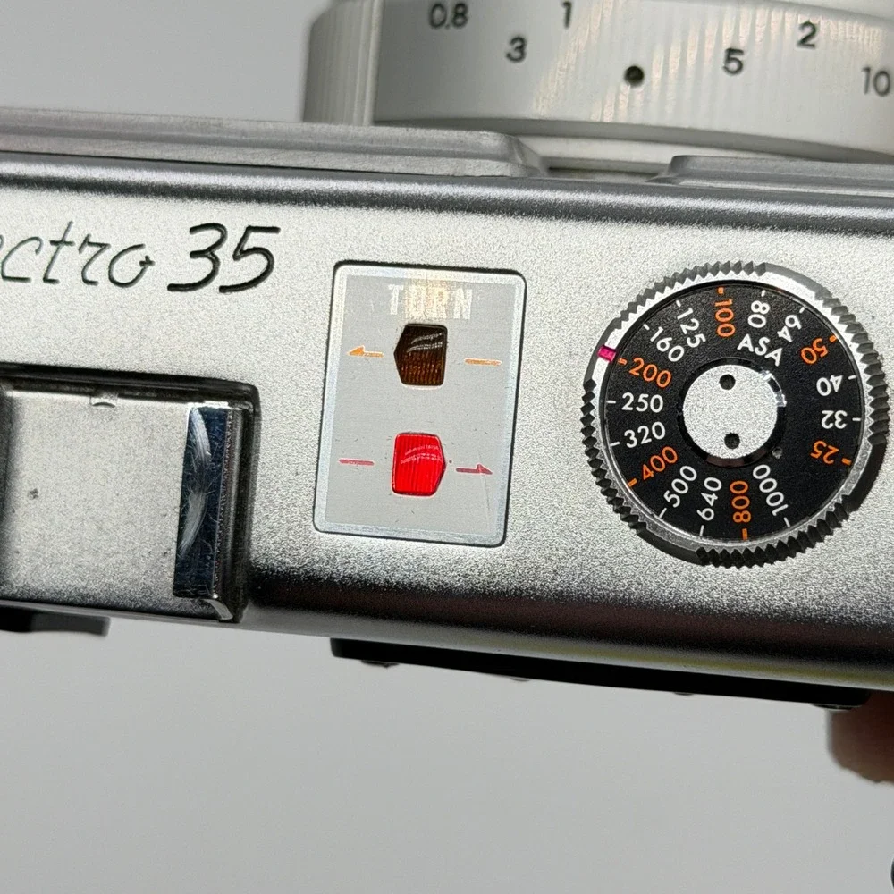 Yashica Electro 35 Rangefinder Camera Yashinon-DX 45mm f1.7 Lens W/ Case Tested